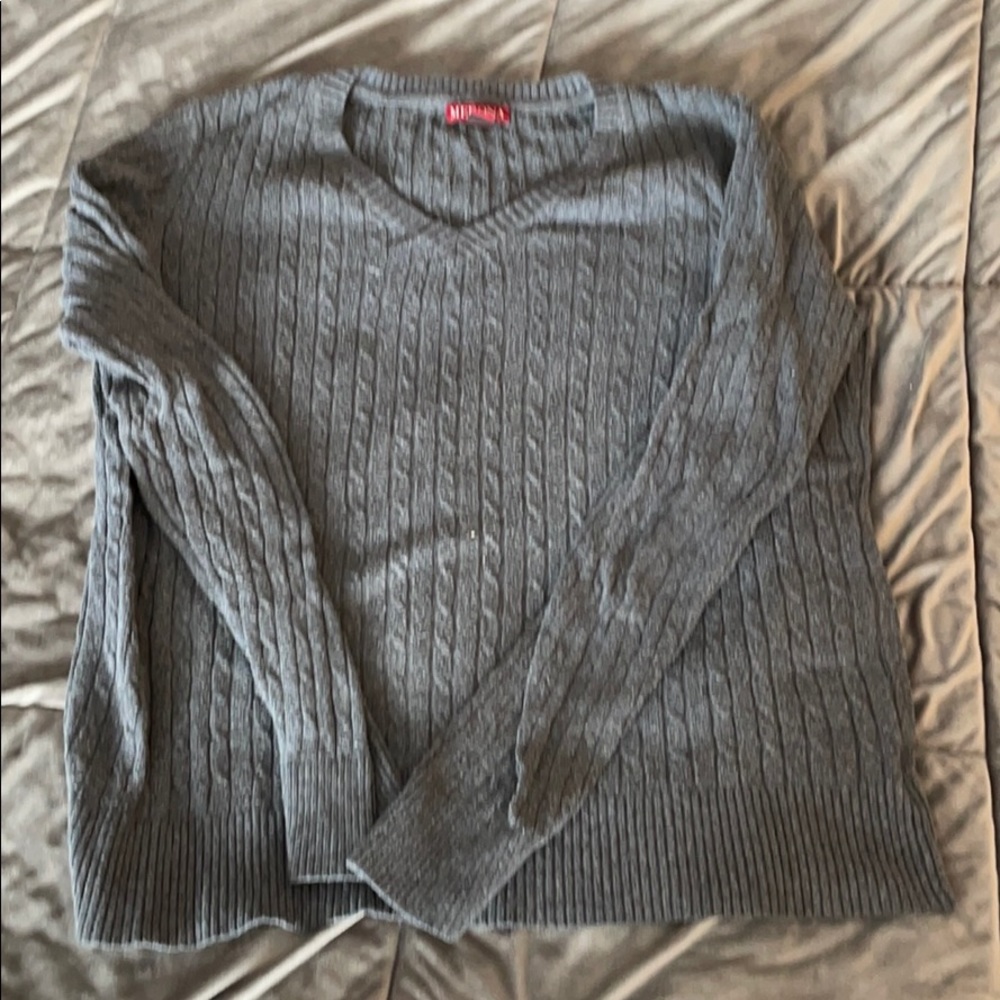 Grey sweater